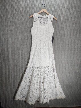 Venus Eyelet Mermaid Sleeveless Maxi Dress-Sz 8